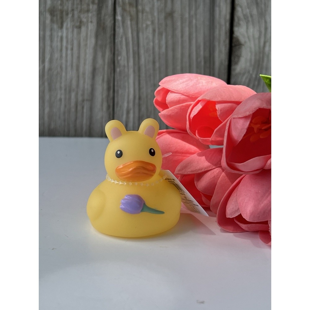 New Hard to find frog outfit rubber duck